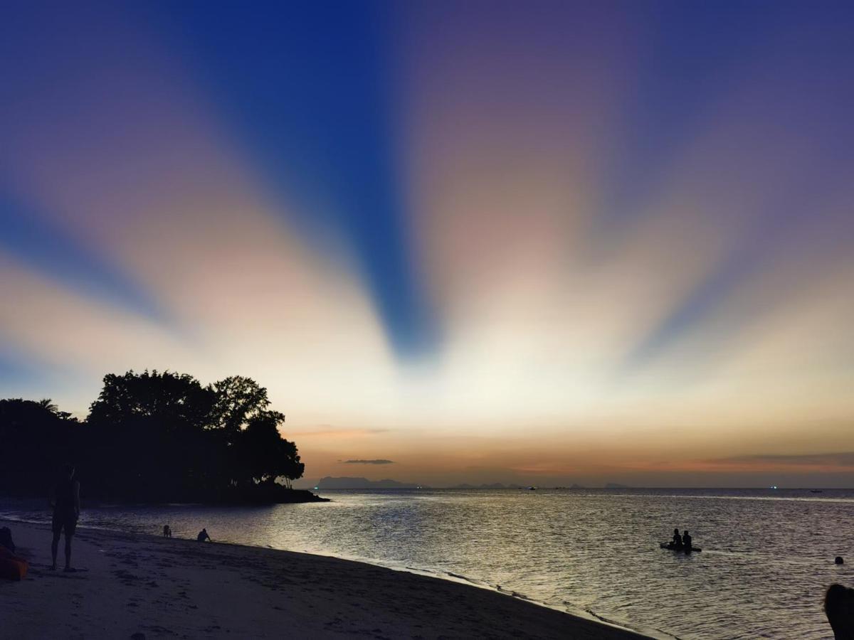 Coco Sunset Beach Ban Bang Po Dış mekan fotoğraf
